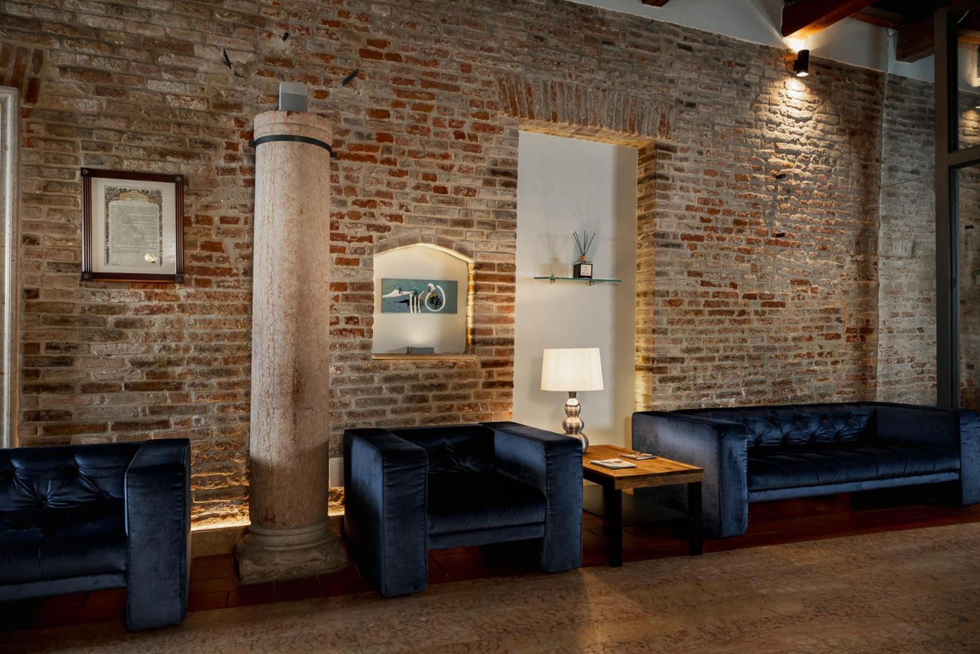 Maxxim & Loft Hotel