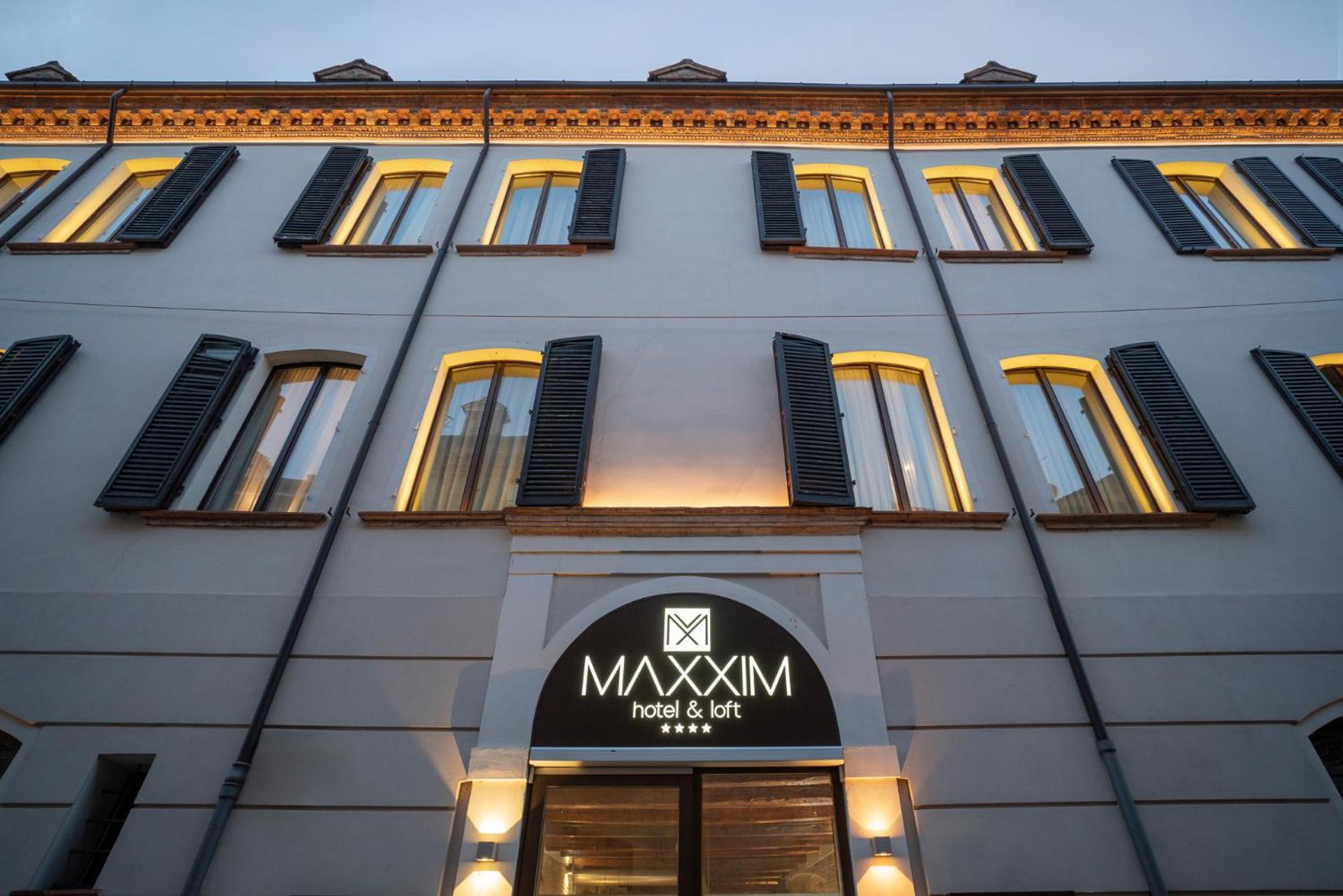 Maxxim & Loft